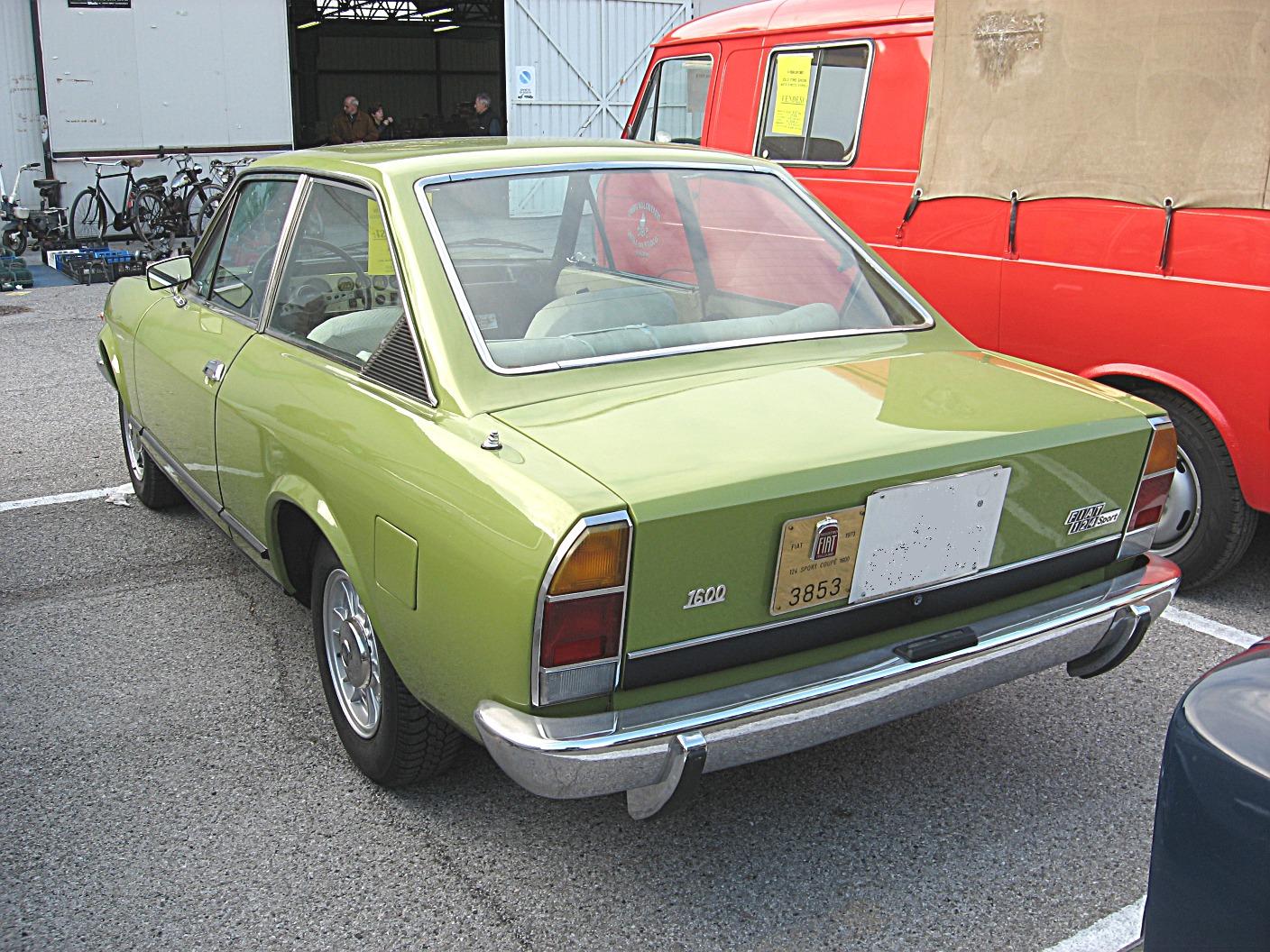 Fiat 124 Sport Coupe MK3 Rear view
