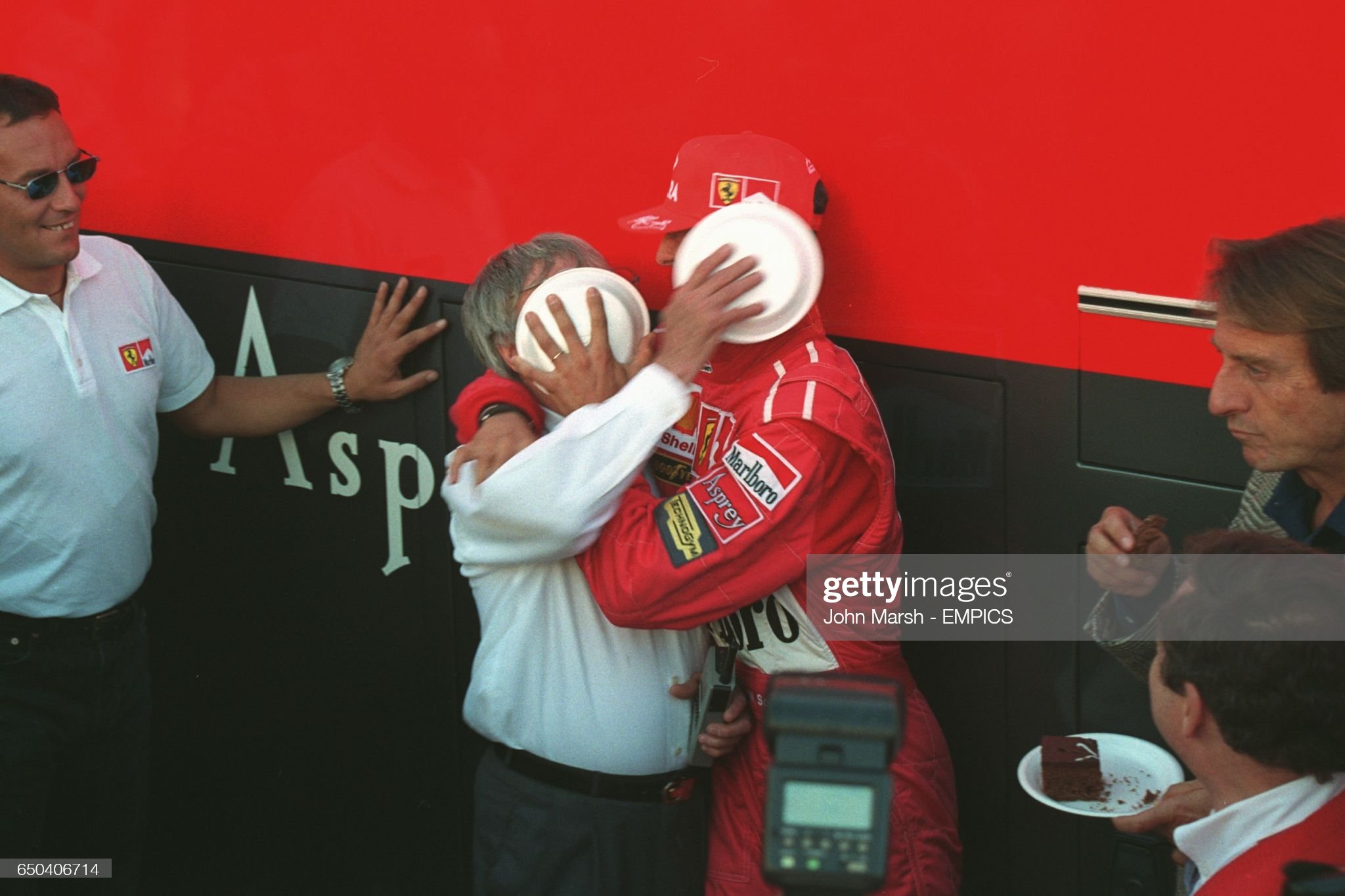 Bernie Ecclestone and Schumacher cakes in the face