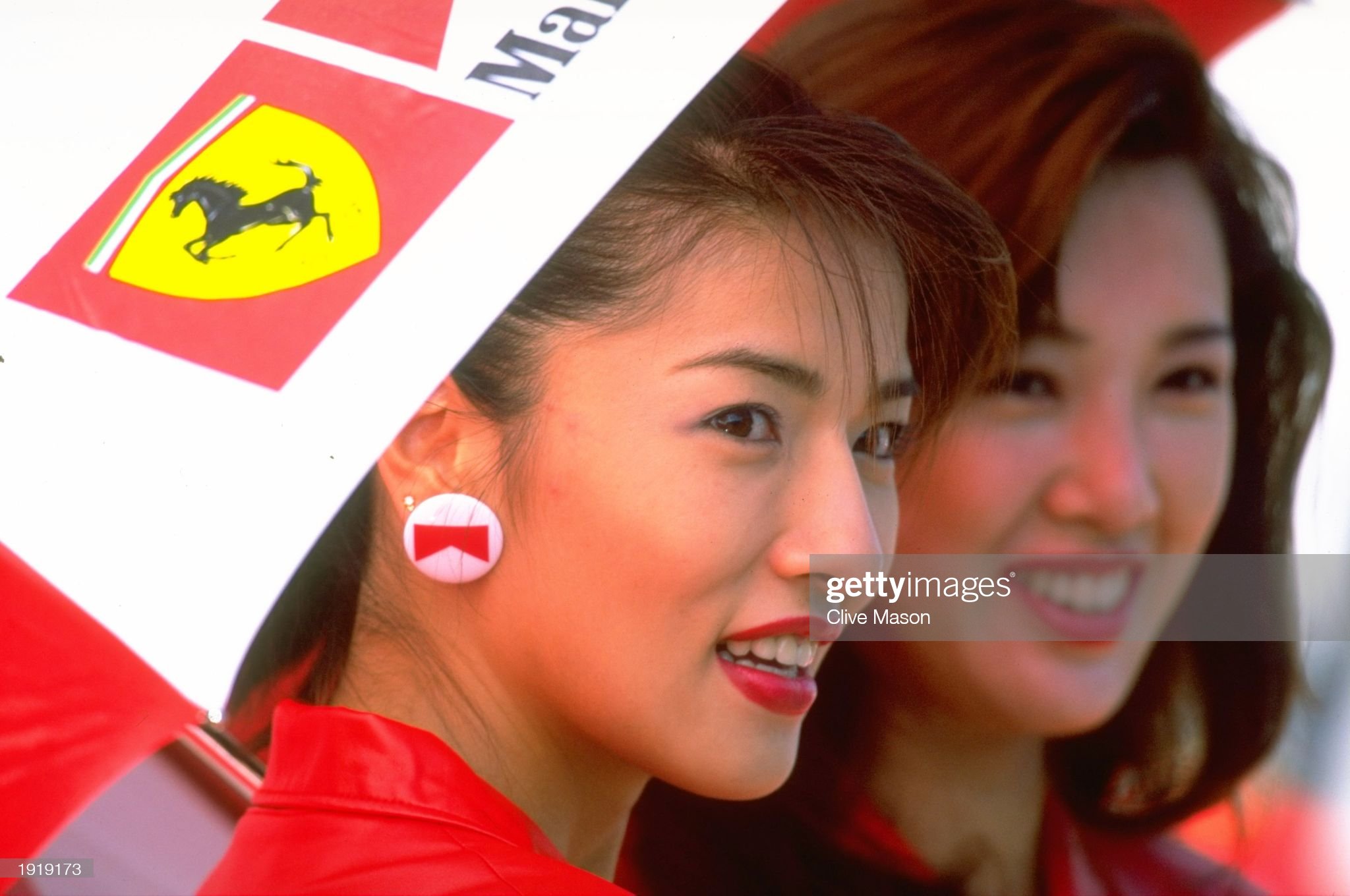 Grid girls at Suzuka in 1997.