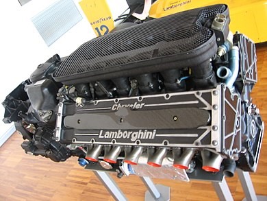 The Lamborghini 12-cylinder Formula 1 engine from 1993 used by the McLaren team for a comparison test requested and obtained by Ayrton Senna who was favorably impressed by its performance during the season. The engine, which is exactly the one that was installed on the McLaren MP 4/8 single-seater for testing on 23 September of that year, is on permanent display thanks to engineer Mauro Forghieri who had designed the V12 for the Chrysler Group with the Lamborghini workers. 