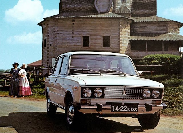 1976 Lada 2106, also known as Lada 1600.
