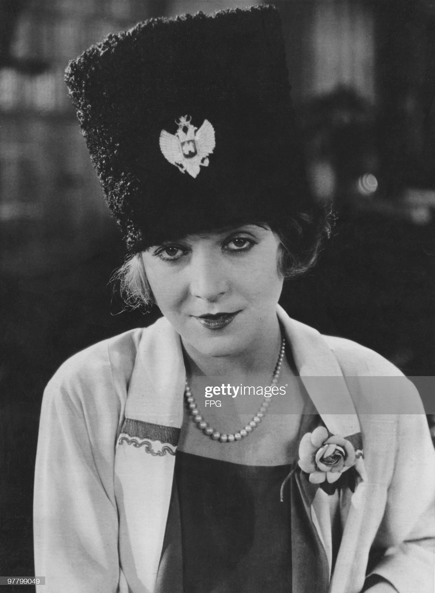 Hungarian-born actress Vilma Banky wearing a Russian hussar's hat.