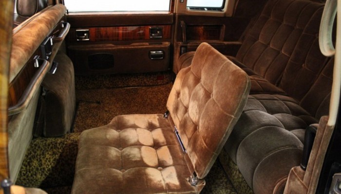 The interior of a ZIL-115.