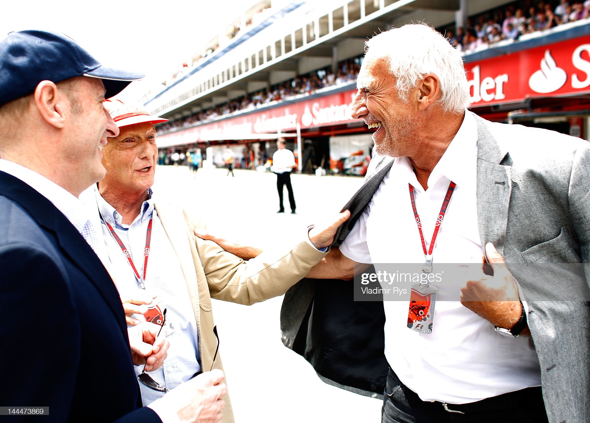 Dietrich Mateschitz speaks to Niki Lauda.