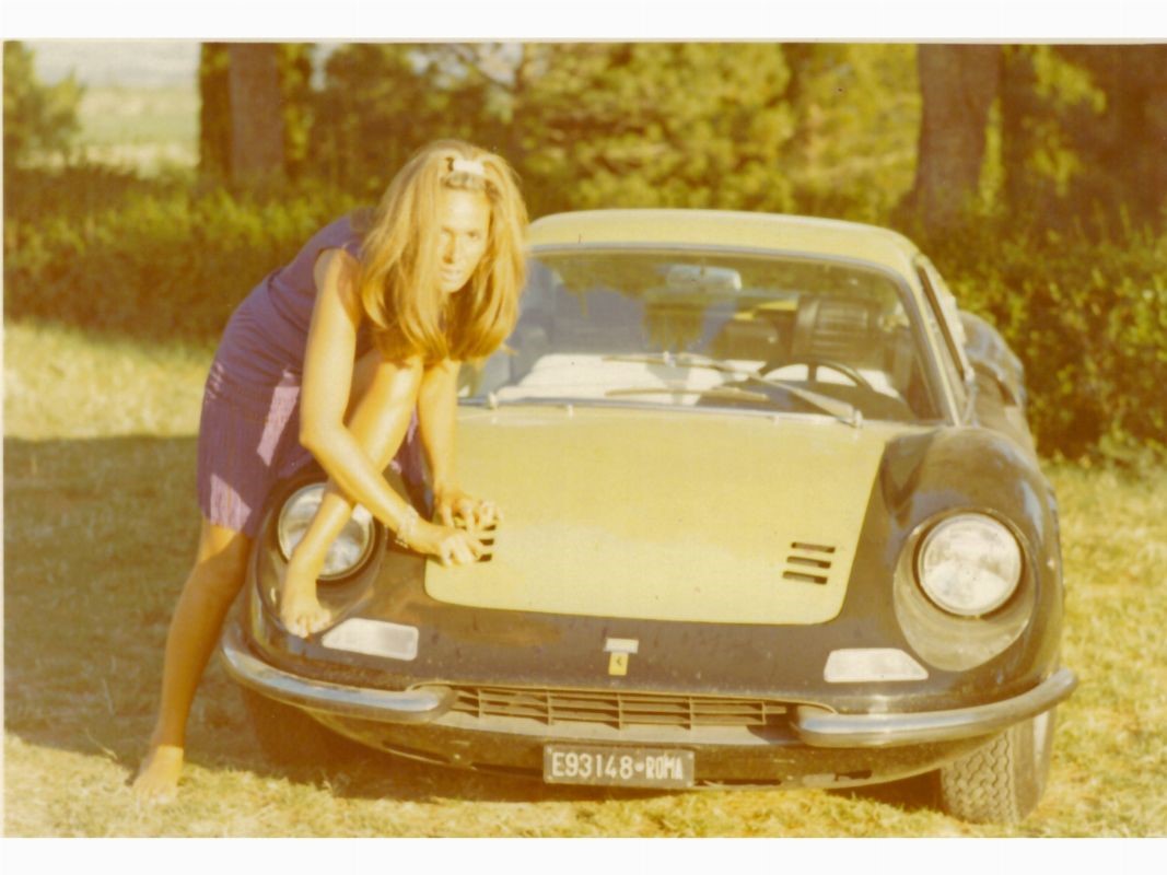 Fiamma Breschi and a Ferrari.