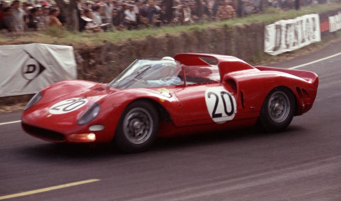 1966 Le Mans 24 Hour, Ludovico Scarfiotti in a Ferrari 330 P3.