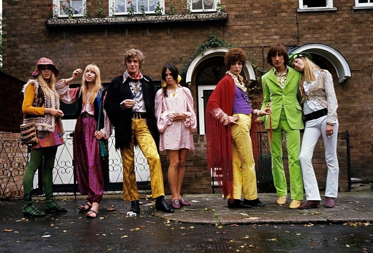 Swinging London, its psychedelic fashion in October 1967. 