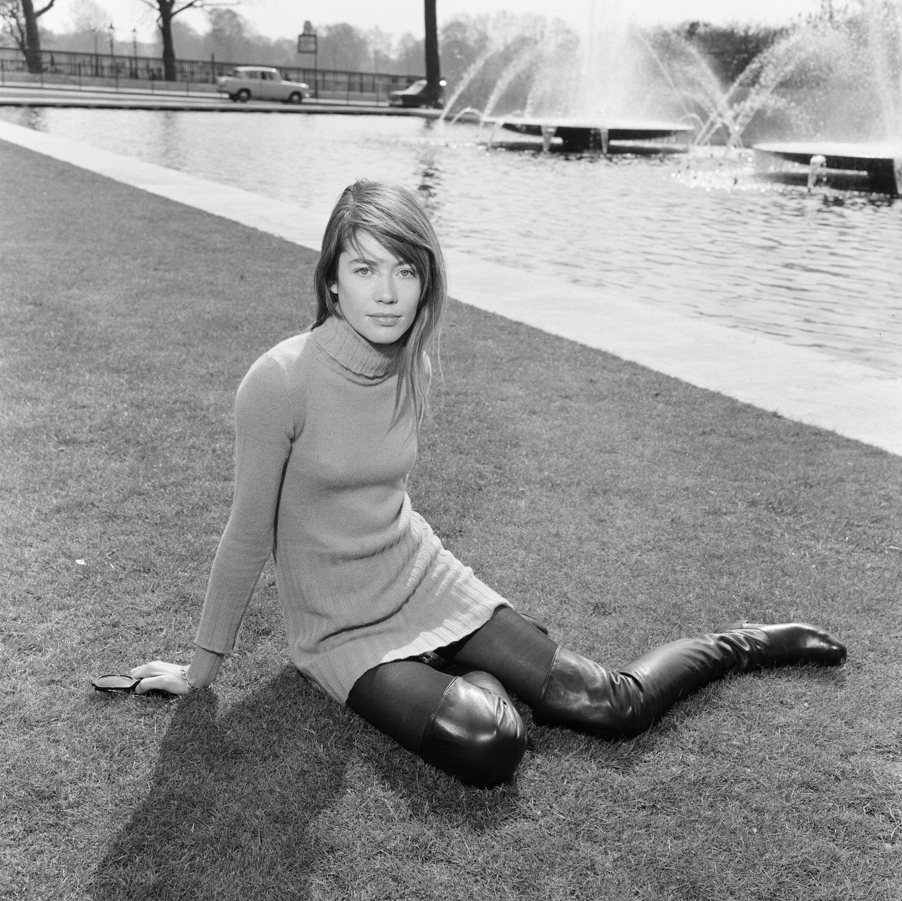 Françoise Hardy relaxes in the spring sunshine at Hyde Park, London, on Sunday 14th April 1968. 