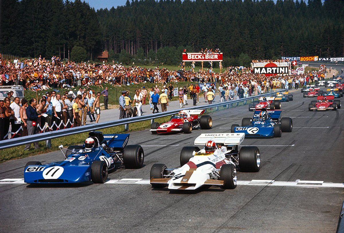 The start of the Austrian Grand Prix on 15 August 1971.