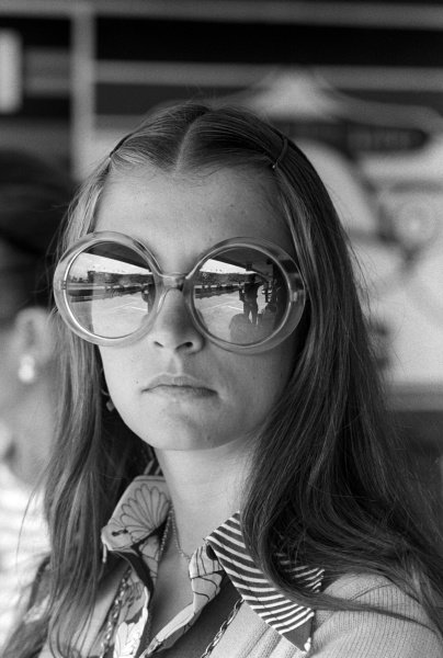 The seventies meant big sunglasses. Austrian Grand Prix, Osterreichring, 17 August 1975.