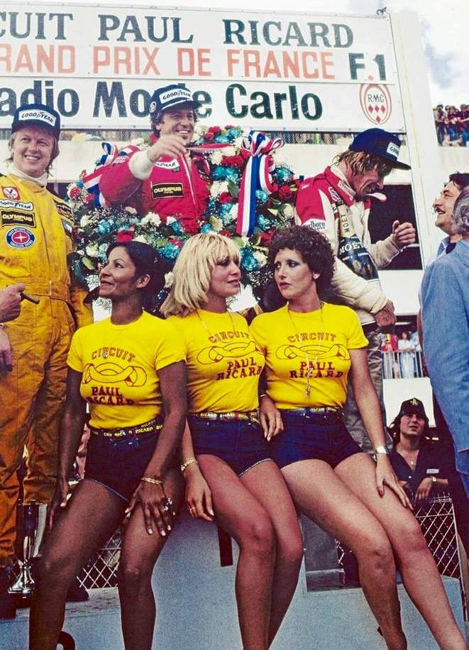 Girls at the French Grand Prix held at Paul Ricard on 02 July 1978.