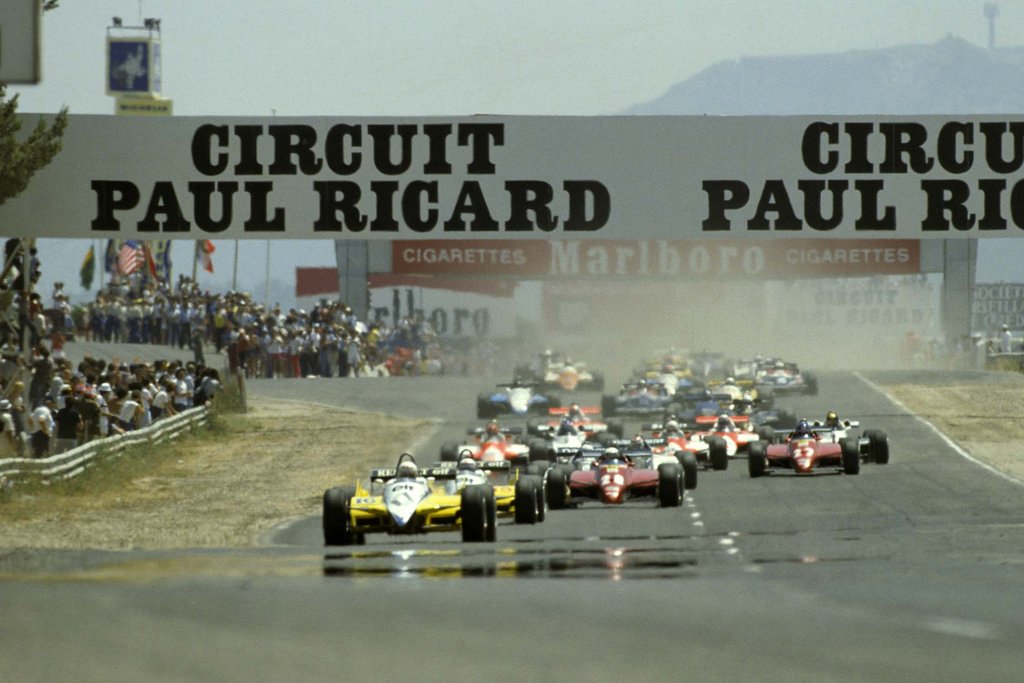 The start of the French Grand Prix held at Paul Ricard on 25 July 1982.