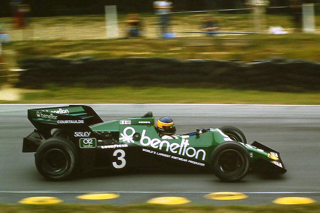 Michele Alboreto, Tyrrell 012 Boomerang Cosworth DFY V8 3.0, in 1983.