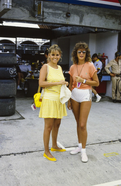 Nadia Alboreto (right), wife of Michele, with Rita Cheever at the Brazilian Grand Prix in Jacarepagua on 13 March 1983. 