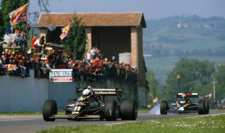Elio de Angelis, Lotus 95-T Renault, leads Stefan Bellof, Tyrrell 012 Ford, at Imola in May 1984. 