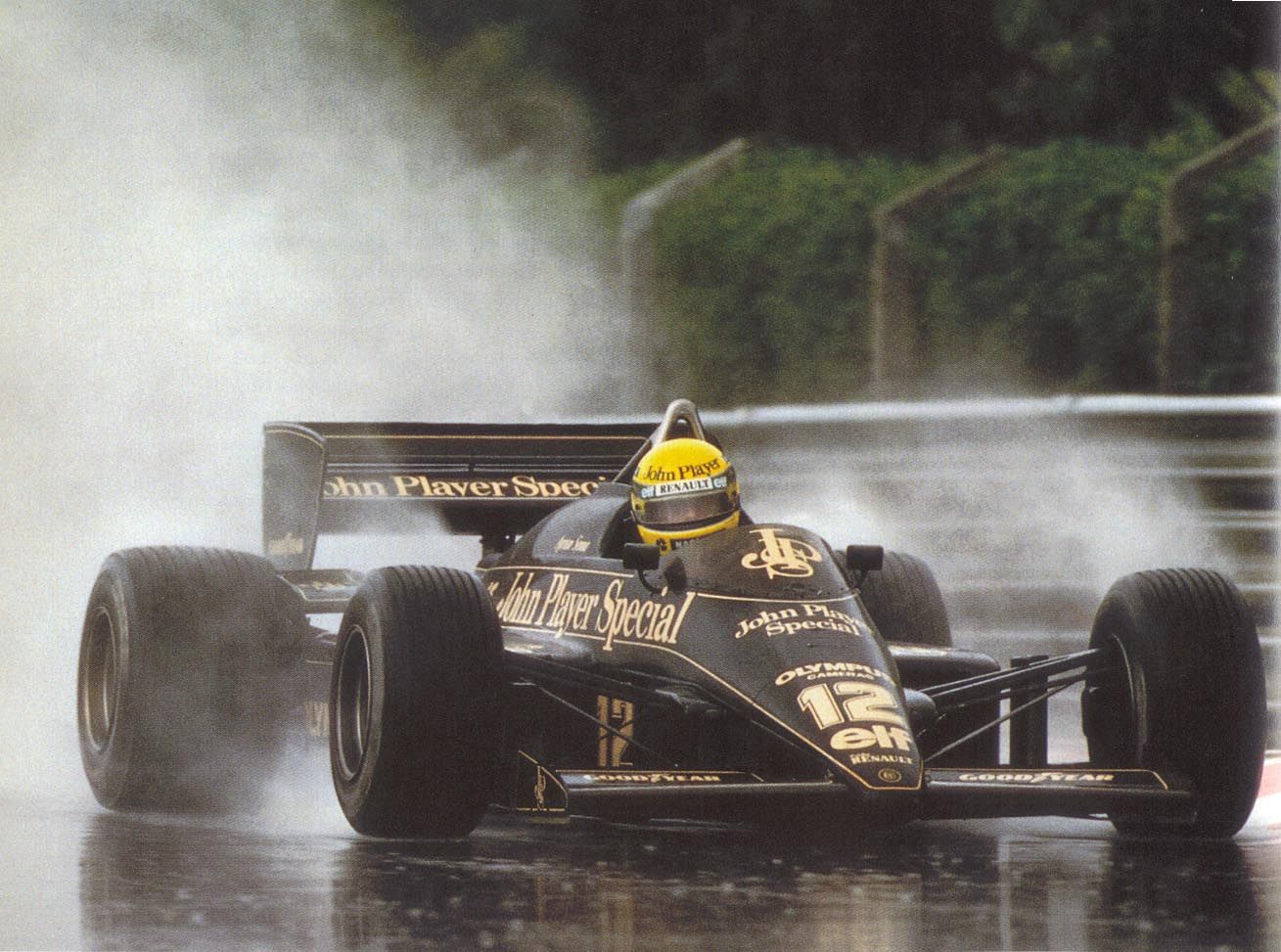 Ayrton Senna, Lotus 97T, on his way to his first victory in F1 at the Portuguese Grand Prix in Estoril on 21 April 1985.