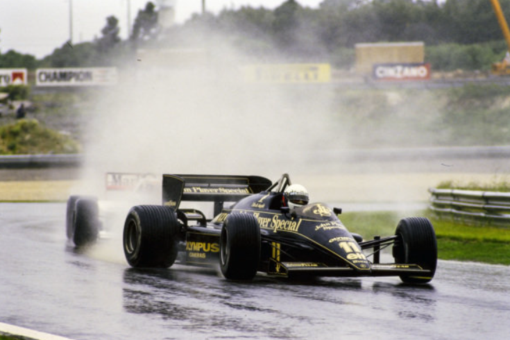 Elio de Angelis, Lotus 97T, at the Portuguese Grand Prix in Estoril on 21 April 1985.