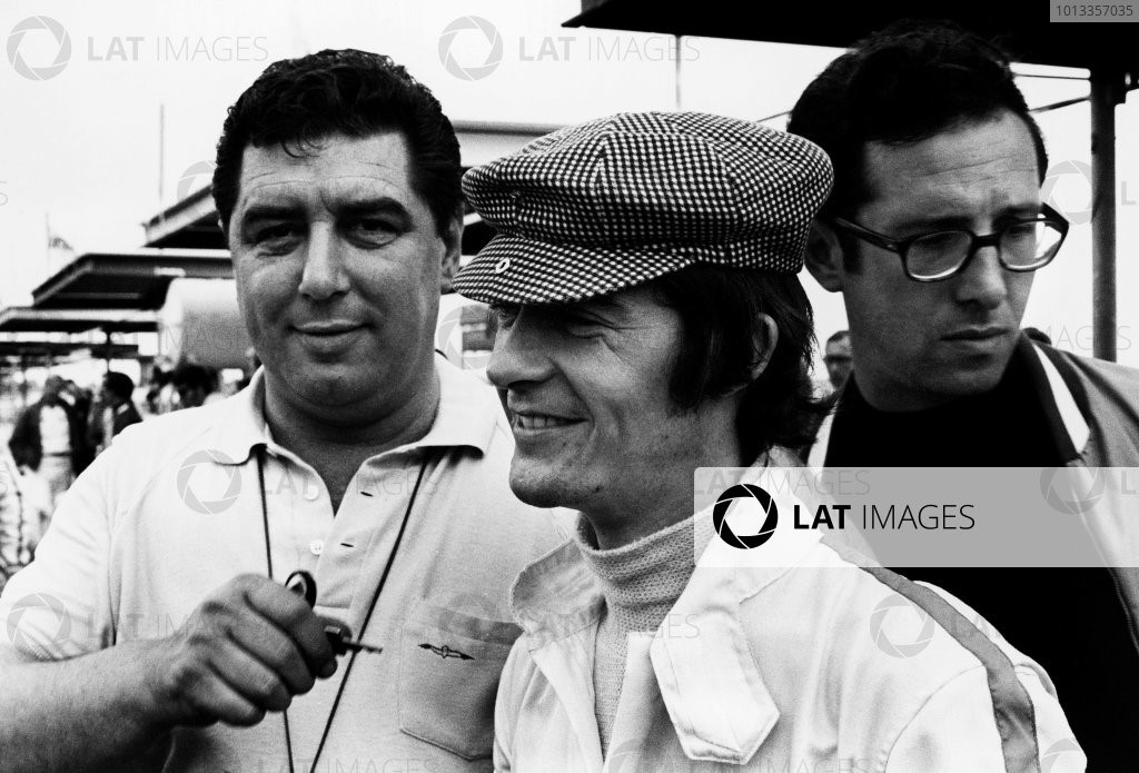24 Hours Daytona, USA, 31st January - 1st February 1970. Franco Gozzi, Arturo Merzario and Mauro Forghieri. 