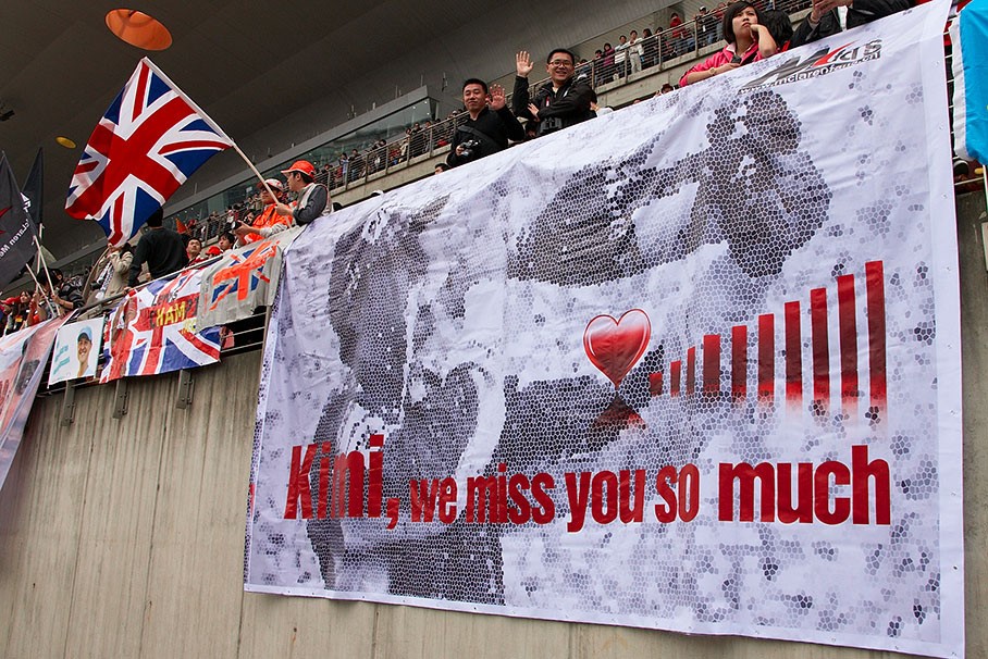 Kimi Raikkonen is truly missed by his Chinese fans. Shanghai 2010. 