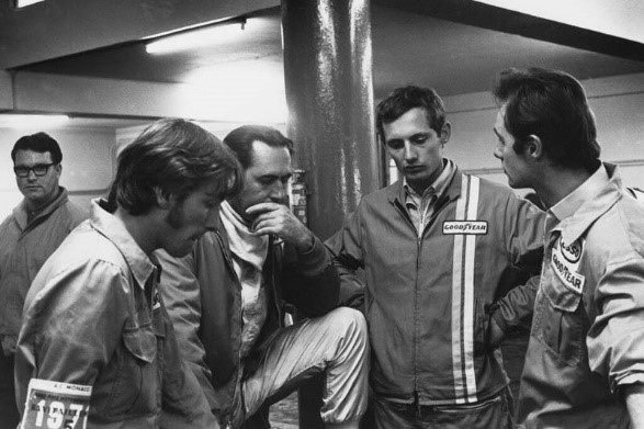 McLaren boss Ron Dennis, who worked with Jack Brabham at his eponymous outfit, has paid tribute to the legendary Australian. Here in the photo Jack and Ron in 1970.