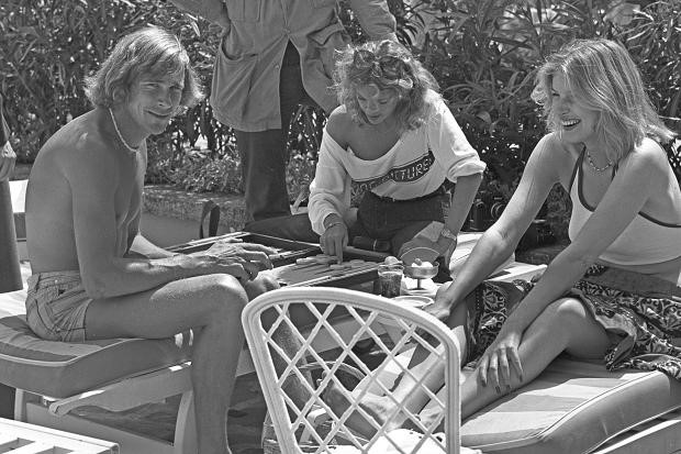 James Hunt with Jane Birbeck and another female friend.