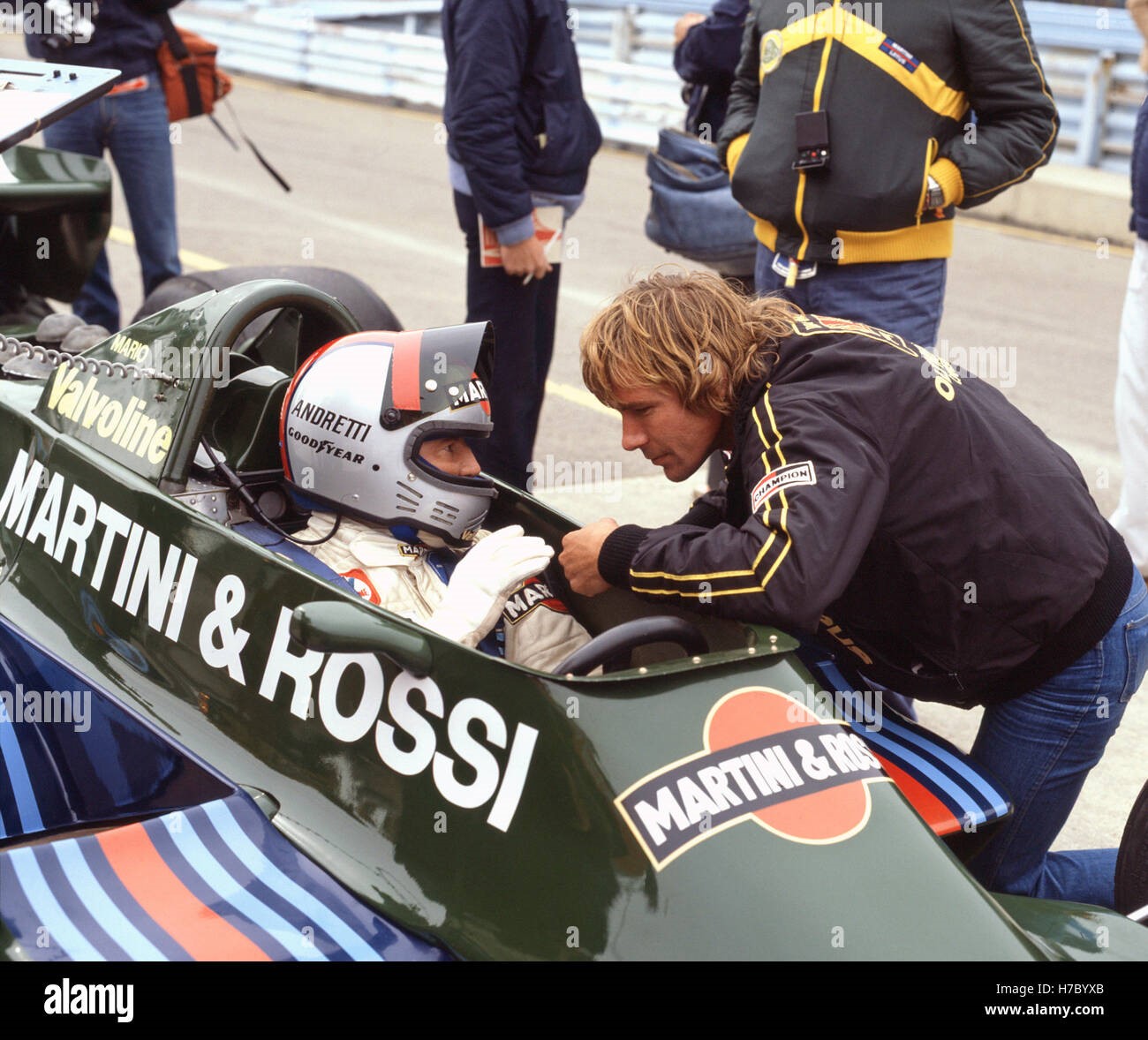 James Hunt and Mario Andretti at the US Grand Prix East in Watkins Glen on 07 October 1979.