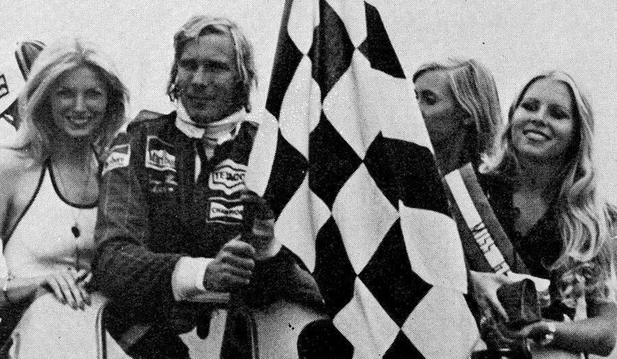 James Hunt and Grid Girls in 1976.
