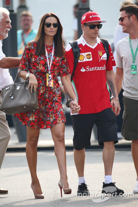 Kimi and his wife Minttu at the 2016 Italian Grand Prix.
