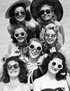 Girls weekend in Miami Beach, 1950s style.