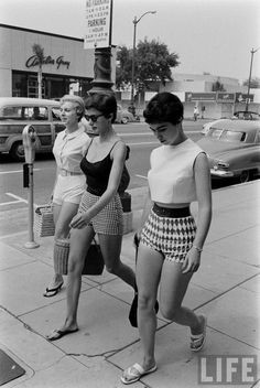 Vintage girls at Miami Beach.