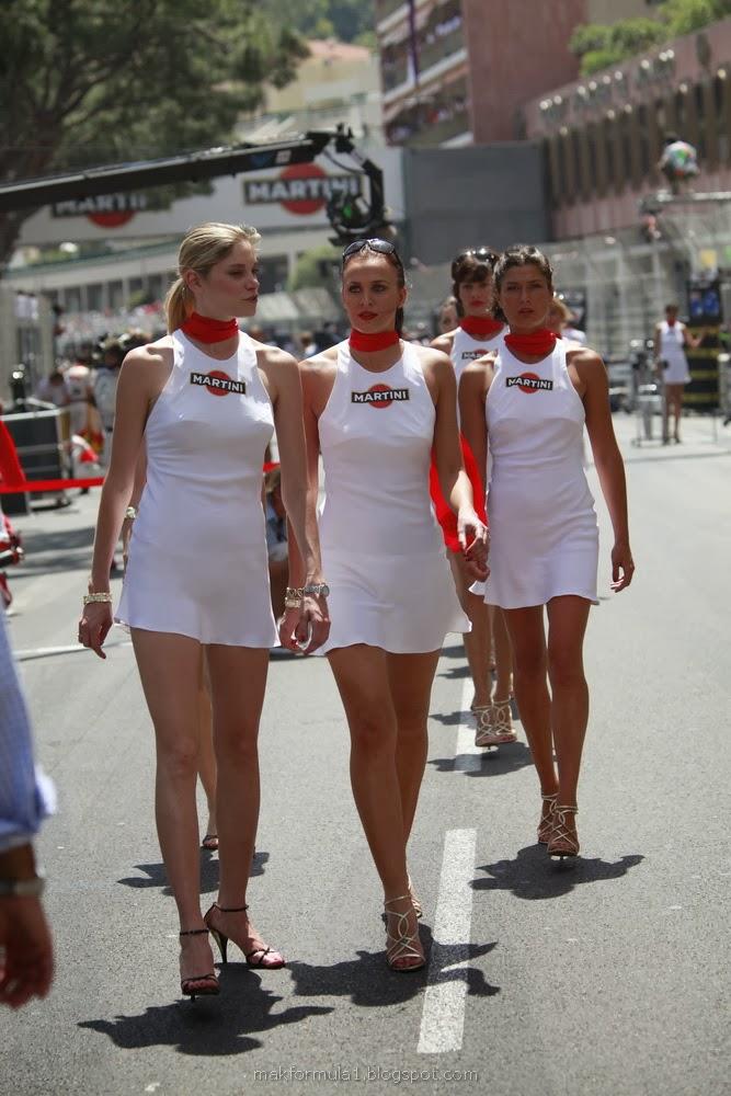2014 Williams Martini Racing girls.