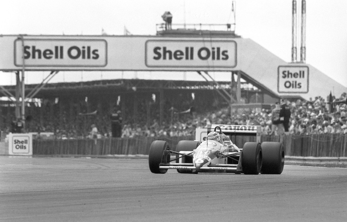 Nelson Piquet, Williams, in action.