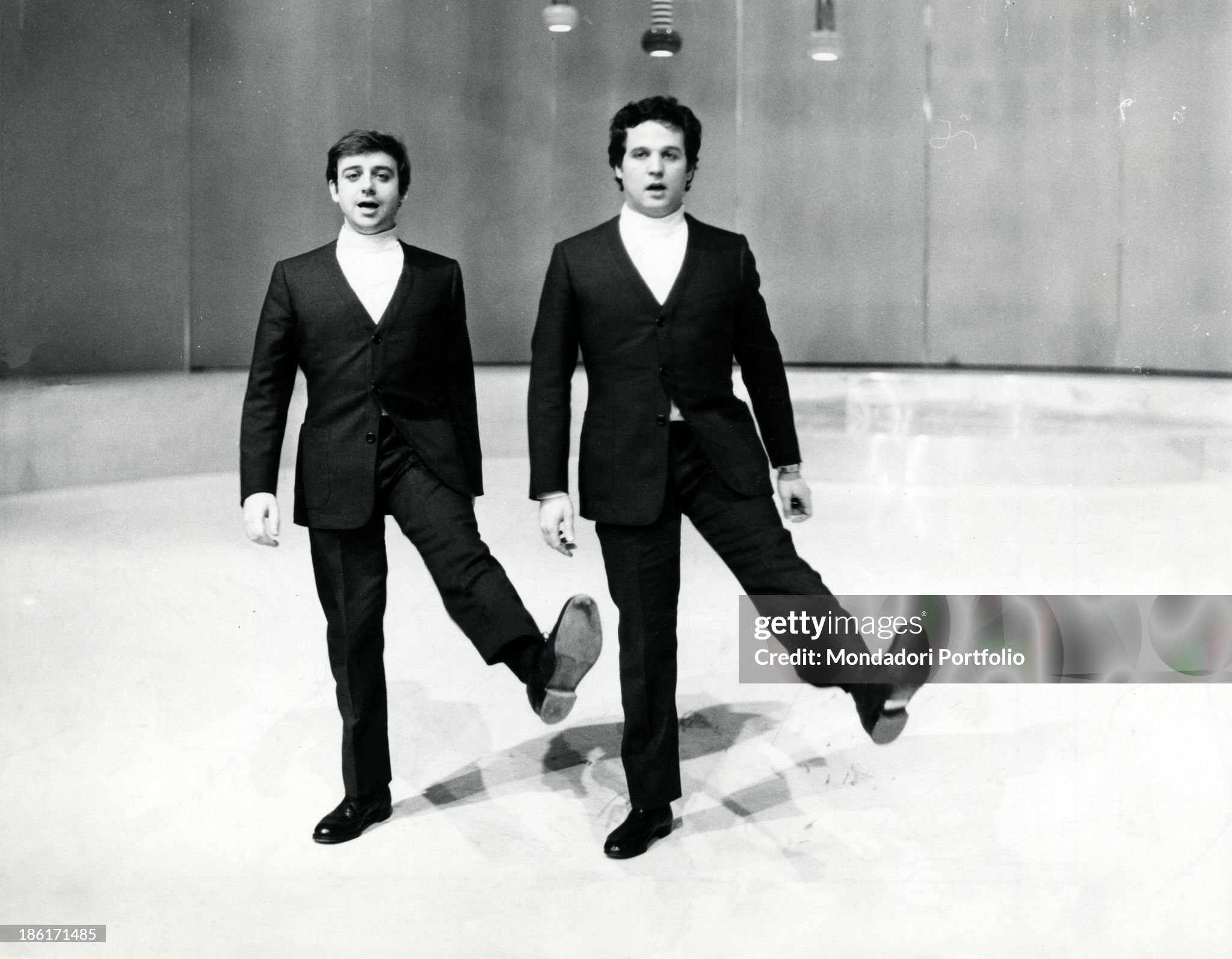 The comic duo Cochi e Renato dancing in the TV show ‘E' domenica, ma senza impegno’ in Italy in 1969. 