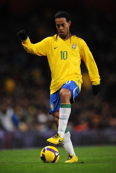 Ronaldinho with shirt of Brazil.