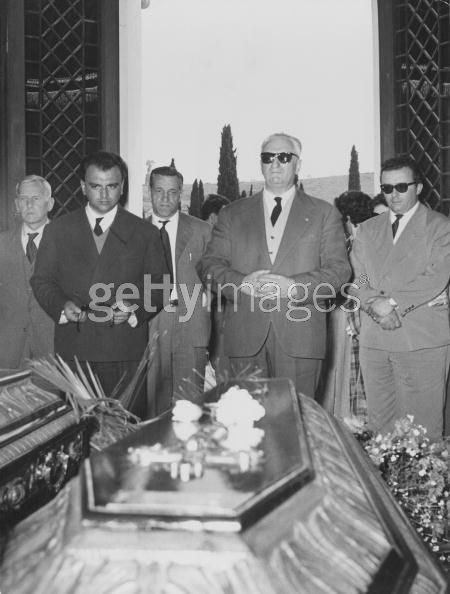 Enzo Ferrari at de Portago’s funeral.