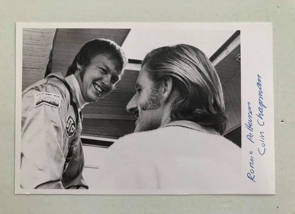 Ronnie Peterson with Graham Hill.