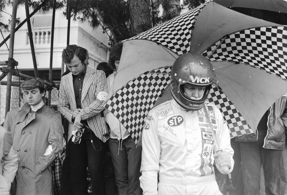 Ronnie Peterson and Crown Prince Carl Gustaf at the 1972 Monaco Grand Prix. 