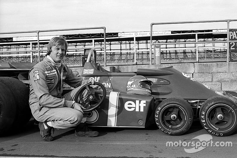 Ronnie Peterson with the six-wheeled Tyrrell P34 on 01 November 1976. 