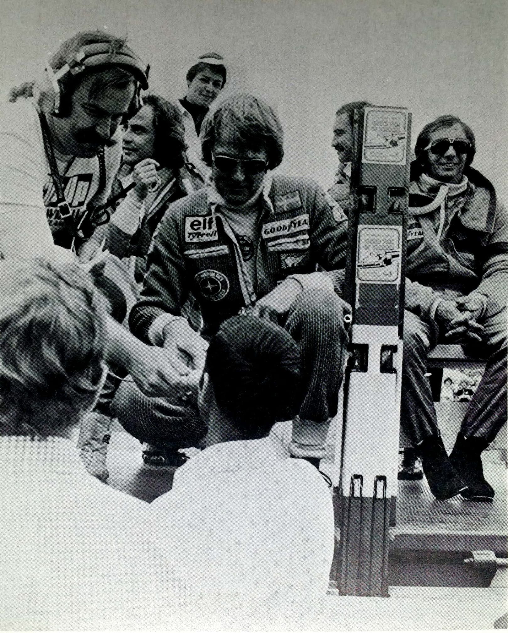 Ronnie Peterson at Anderstorp in 1977 gets a prize from all Swedish F3 drivers for all he has done for Swedish racing community.