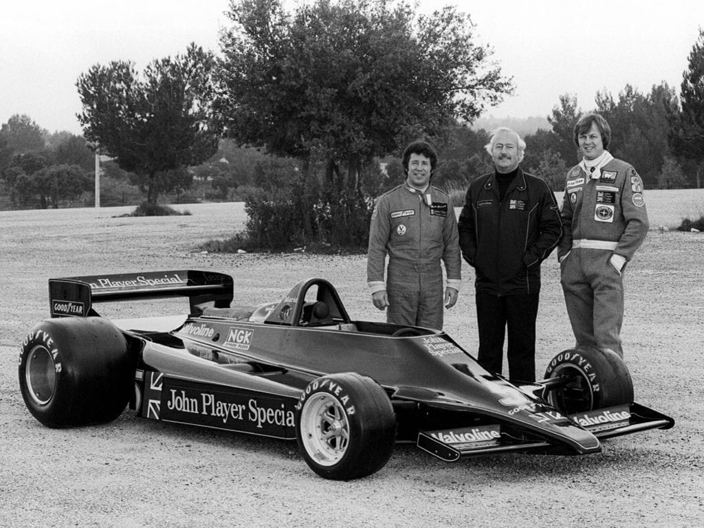 Mario Andretti, Colin Chapman, Ronnie Peterson and the black beauty in 1978. Presentation of the new Lotus 79 Ford Cosworth DFV 3.0 V8.