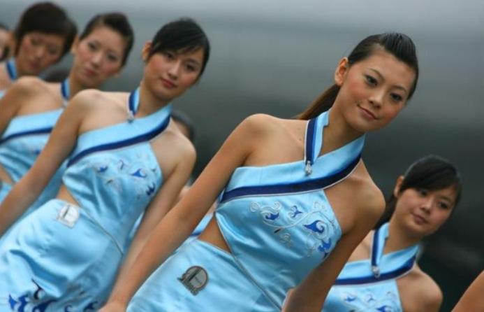 China, 2013 Paddock Girls.