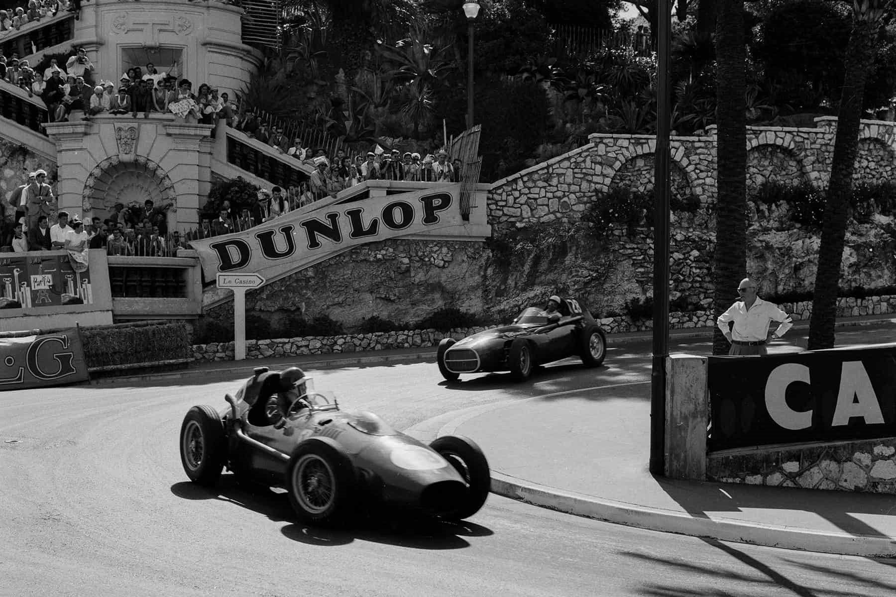 Stirling Moss’s Vanwall chases Mike Hawthorn’s Ferrari at Monaco in 1958. 