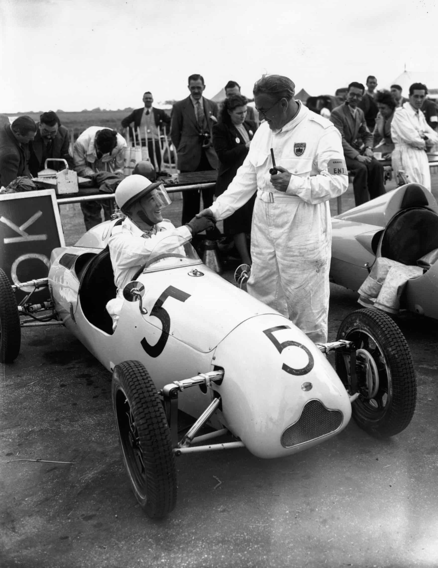 Stirling Moss greeting his father in the 500cc Cooper-JAP 500 MKII at Silverstone. 