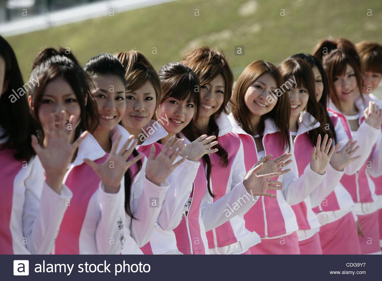 October 04 2009, grid girls in Suzuka.