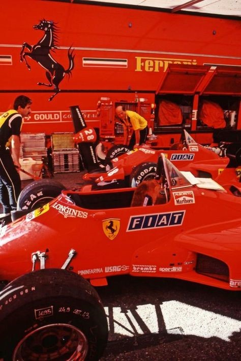 Scuderia Ferrari pit, Monaco 1984.