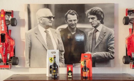 A photo at the Cavallino. It portrays Enzo Ferrari, Niki Lauda and Luca di Montezemolo in 1974.