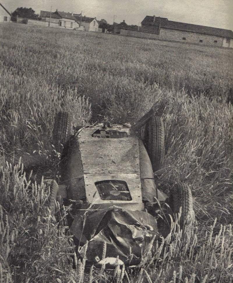 Luigi Musso's car after his fatal accident.