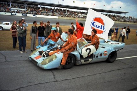 Pedro Rodriguez, Porsche, at Sebring in 1971.