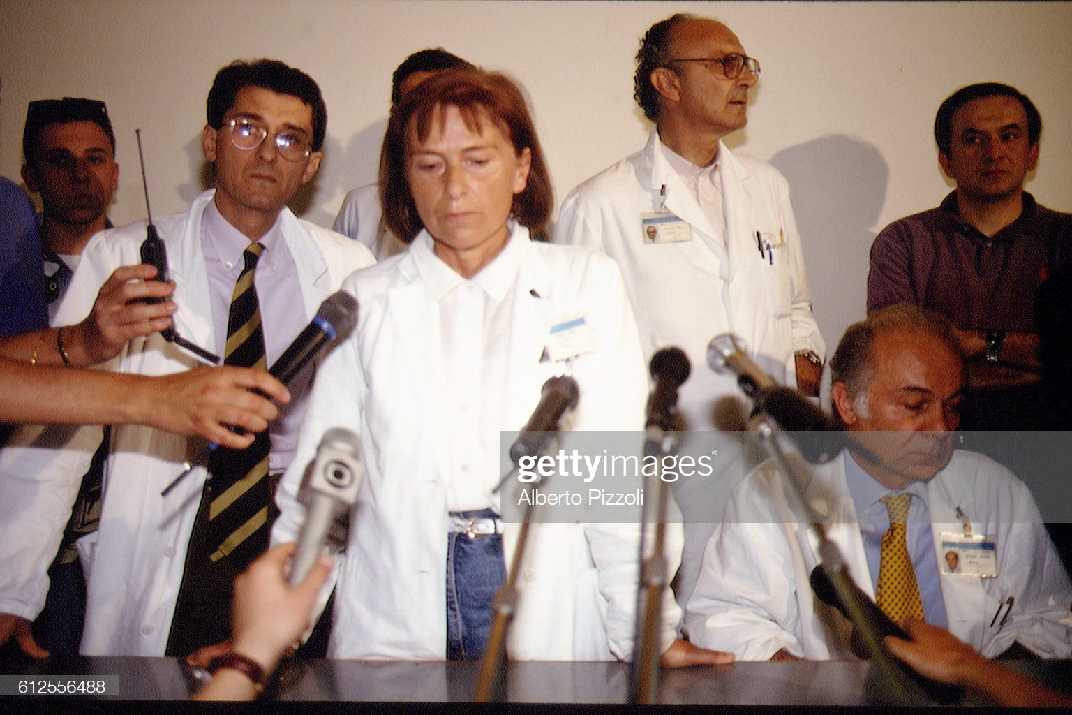 Doctor Maria Teresa Fiandri announces that Ayrton Senna closed his eyes for good.