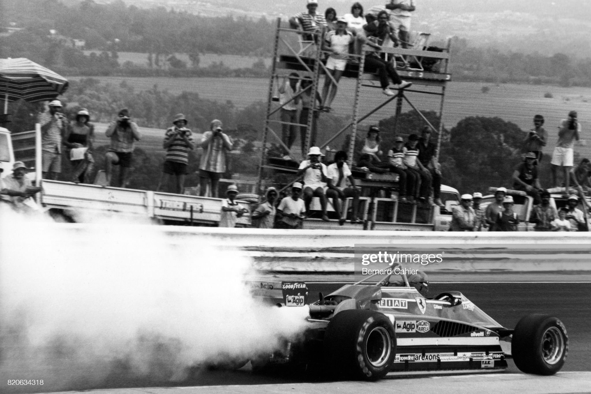 Gilles Villeneuve, Grand Prix of South Africa, Kyalami, 23 January 1982. Blown turbo for his Ferrari 126C2. 